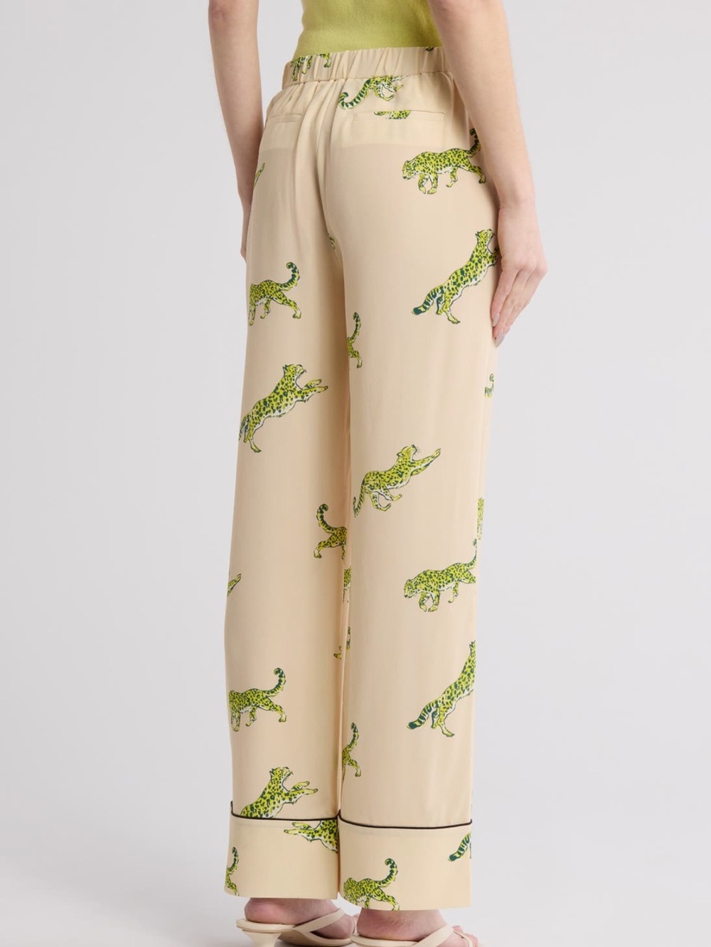 Equipment Joselyn Leopard Silk Novelty Pajama Pants size XXS $275 MSRP - Picture 2 of 9